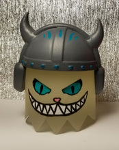 Load image into Gallery viewer, Mad Catz Specialty Series Viking Ghoulz LE 5 Modern (grey) GITD