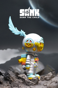 On The Way - Space Traveler White Fantasy by Sank Toys *In Stock* LE 499pcs
