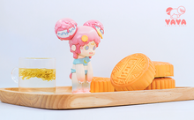 Load image into Gallery viewer, Yaya Mooncake by Moe Double *In Stock* LE 99
